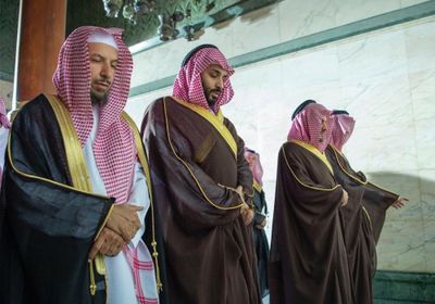 "حفيد الإمام".. بن سلمان يتصدر قائمة الترندات على "تويتر"&nbsp;