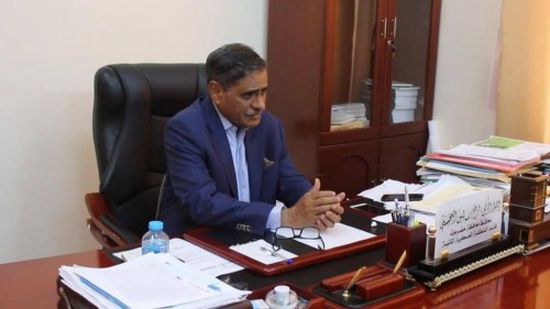 محافظ حضرموت يدفع نحو تطوير العمل المؤسسي والإداري 