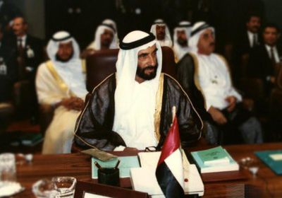 "حكماء العرب".. سيف بن زايد: الإمارات أنجبت قادة سيخلدهم التاريخ