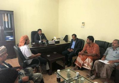 بحث تطوير العمل في مكتب الصناعة والتجارة بالمهرة