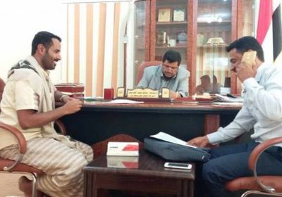 محلي المهرة يوقع اتفاقية مشروع مياه وإصحاح بيئي للمراكز الصحية