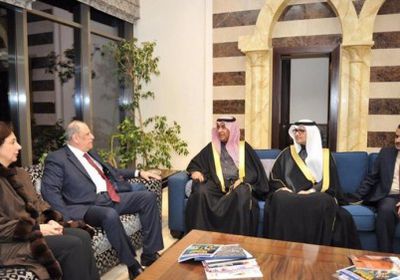 نزار العلولا يزور لبنان ويلتقى الحكومة الجديدة لهذا السبب 