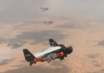 ولي العهد يُحلق في سماء دبي (فيديو)