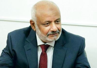 محافظ الحديدة: الحوثي باع مواد الإغاثة بالسوق السوداء وكارثة بانتظار المواطنين