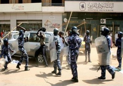 مقتل شرطي سوداني متأثراً بإصابته خلال الاحتجاجات