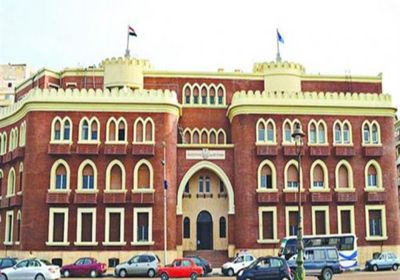 جامعة مصرية تمنح يمنية شهادة الدكتوراه في الطب 