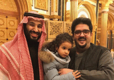 لوأد شائعة.. بن سلمان يزور بن عمه بمنزله في الرياض "فيديو"