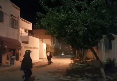 تونس.. مواجهات عنيفة بين الشرطة ومحتجين لمقتل شاب بأحد أقسام الأمن