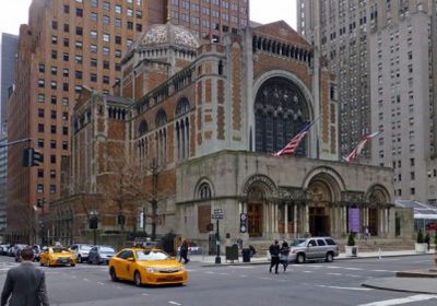 كاثوليكية نيويورك تعلن عن أسماء 100 راهب تحرشوا جنسيًا بالأطفال