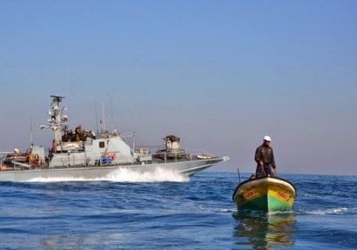 الأمن الإسرائيلي يطلق النار على صيادين فلسطينيين جنوبي غزة