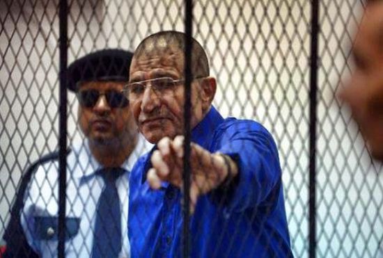 عقب الإفراج عنه.. رئيس مخابرات القذافي يصل تونس (صورة)