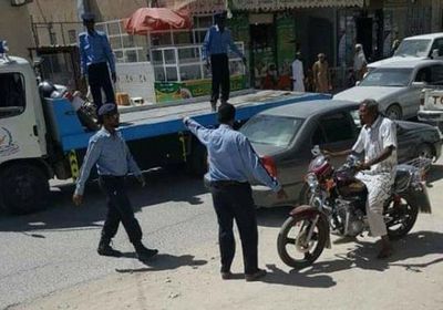 حملة توعوية لمحاصرة المخالفات المرورية في سيئون