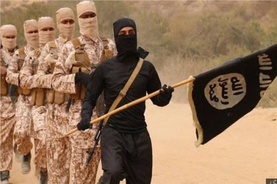 بالفيديو .. "داعشي" يخبر الشرطة الأمريكية على عنوانه  