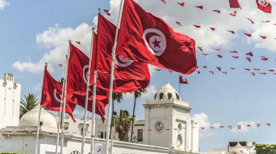 بتغريدة محذوفة.. كاتب تونسي يفضح تدخل "الحمدين" في أزمة التعليم الثانوي