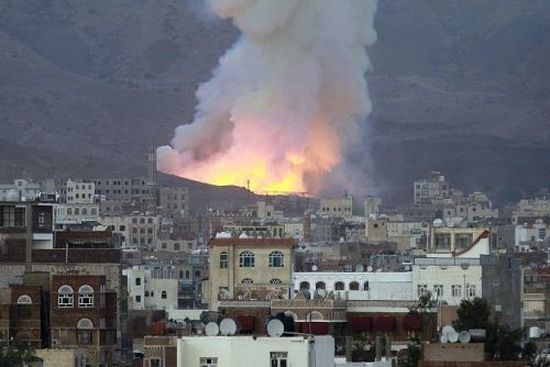 مقاتلات التحالف تقصف أهدافاً لمليشيات الحوثي في قاعدة الديلمي الجوية 