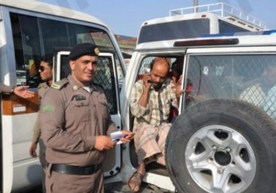 القبض على 5 وافدين يمنيين في السعودية لهذا السبب