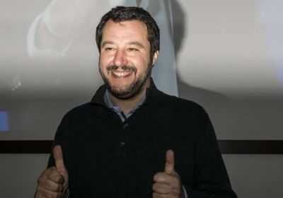 الشيوخ الإيطالي يرفض رفع الحصانة عن وزير الداخلية 