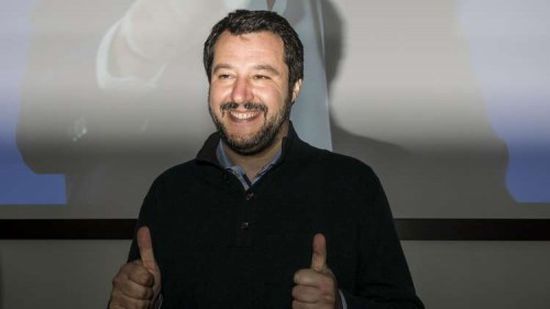 الشيوخ الإيطالي يرفض رفع الحصانة عن وزير الداخلية 