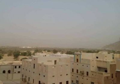 "الأرصاد" يحذر من آثار موجة الغبار بعدد من المحافظات