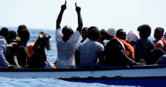 اليونان: إنقاذ 29 مهاجرا من قارب وجميعهم بصحة جيدة