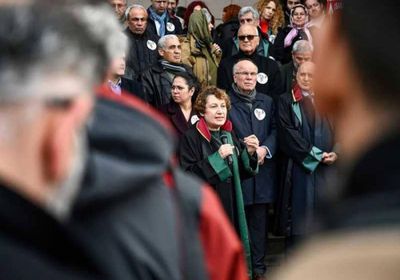 وقفة احتجاجية في إسطنبول اعتراضًا على حبس صحفيين معارضين لأردوغان