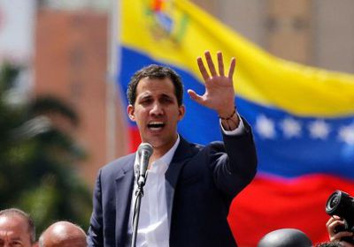 غوايدو: الجيش شارك في مساعدتي على تحدي حظر السفر لحضور حفل موسيقي