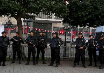 حراك في الداخلية التونسية يثير الخلاف في الشارع السياسي