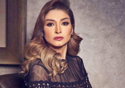 الفنانة روجينا تنفي امتلاكها لأكثر من حساب على فيس بوك