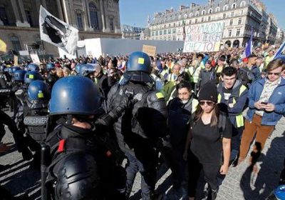 اعتقال 29 فرنسيًا في الأسبوع الـ 15 لاحتجاجات السترات الصفراء