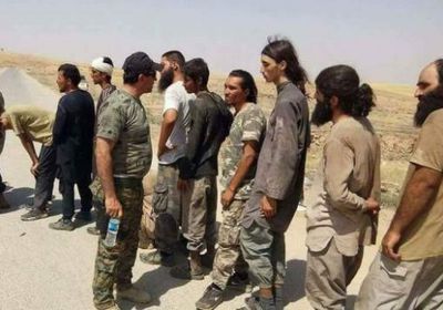 العراق يتسلم من سوريا الدفعة الثانية من عناصر " داعش "
