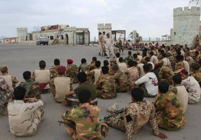 محاضرات توعوية لأفراد كتائب العاصفة بعدن (صور)