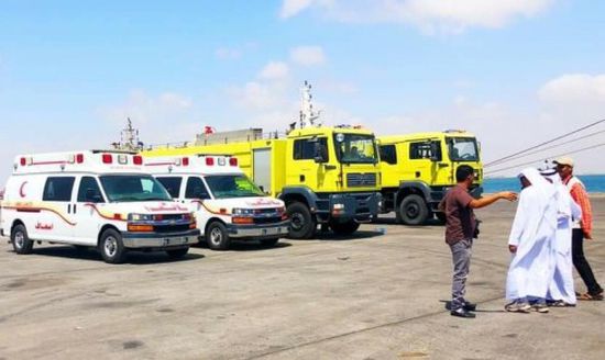 الإمارات تدعم مطار عدن والدفاع المدني بعربات إطفاء وسيارات إسعاف