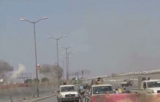 قصف حوثي متجدد على مواقع العمالقة شرق حيس بالحديدة