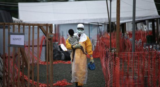 مجهولون يشعلون النار بمركز لعلاج "الإيبولا" شرق كونغو الديمقراطية