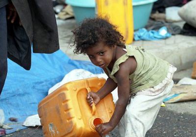 فظائع الحوثي تقود إلى المستحيل.. أسرة تُزوّج طفلة "عمرها 3 سنوات" من أجل مأوى