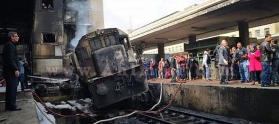 نجوم الفن ينعون ضحايا حادث قطار محطة مصر