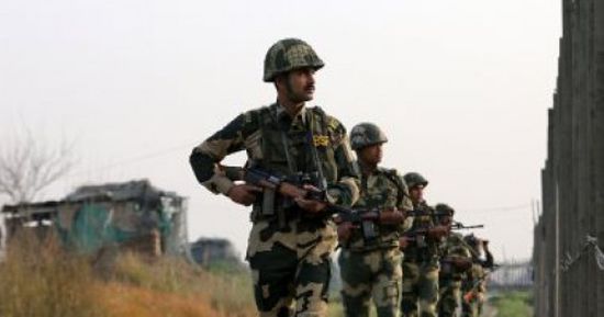 الهند تطالب باكستان بإعادة الطيار المحتجز لديها