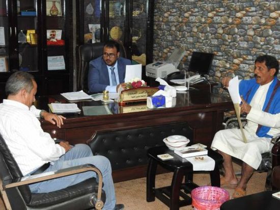 وكيل المهرة يناقش مع مدير عام شحن المشاريع الخدمية لعام 2019