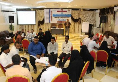 اختتام الدورة التدريبية للأخصائيين حول إدارة الحالة للأطفال المستضعفين بوادي حضرموت