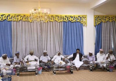 محافظ المهرة: التنمية مرهونة بتوفر الأمن والاستقرار والسكينة العامة