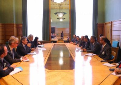 الاتحاد الأوروبي يؤكد العودة إلى المسار السياسي لإنهاء الأزمة اليمنية