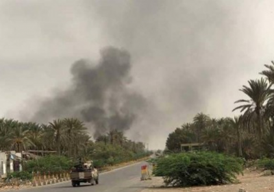 بالقذائف المدفعية.. المليشيات تقصف منازل المواطنين في حيس بالحديدة