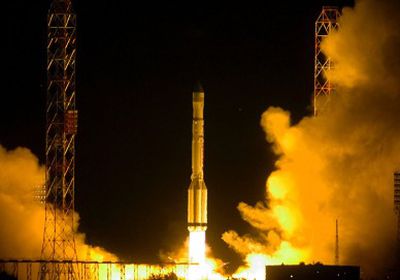 إطلاق صاروخ "سويوز أس تي بي" يحمل ستة أقمار اصطناعية بريطانية