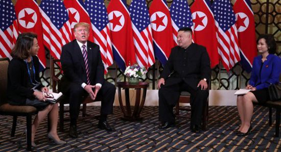  ترامب وكيم يواصلان محادثاتهما لليوم الثاني من قمتهما في هانوي