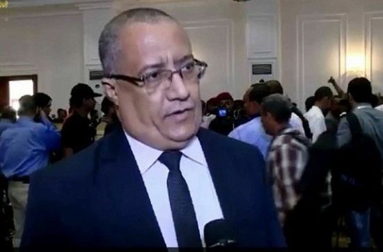 الخبجي يحسم الجدل حول تصريحاته الأخيرة.. ويؤكد: لا نريد تجربة الوحدة مجدداً  