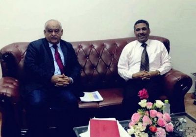 لقاء بين رئيس الانتقالي بعدن والمدير التنفيذي لمطابع الكتاب المدرسي لهذا السبب