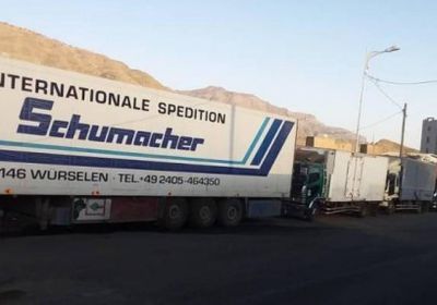 مليشيا الحوثي ترفض إنهاء احتجاز 6 شاحنات للمساعدات الإنسانية بإب