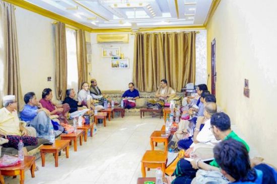 تفاصيل لقاء الأمين العام للانتقالي الجنوبي برموز السياسة والمجتمع بيافع