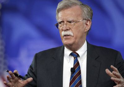 "بولتون" يطالب بدخول المساعدات إلى فنزويلا لإنقاذ 20 ألف طفل من الموت