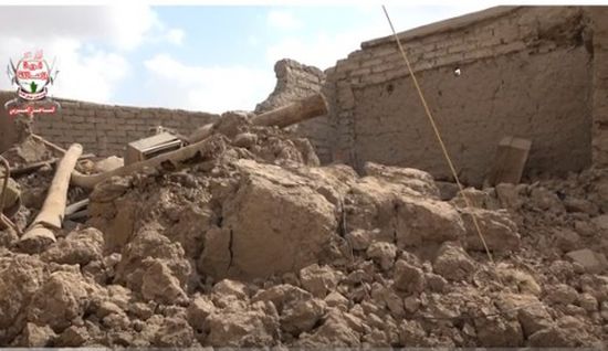 قذائف مليشيات الحوثي تدمر منازل المواطنين في التحيتا بالحديدة (فيديو) 